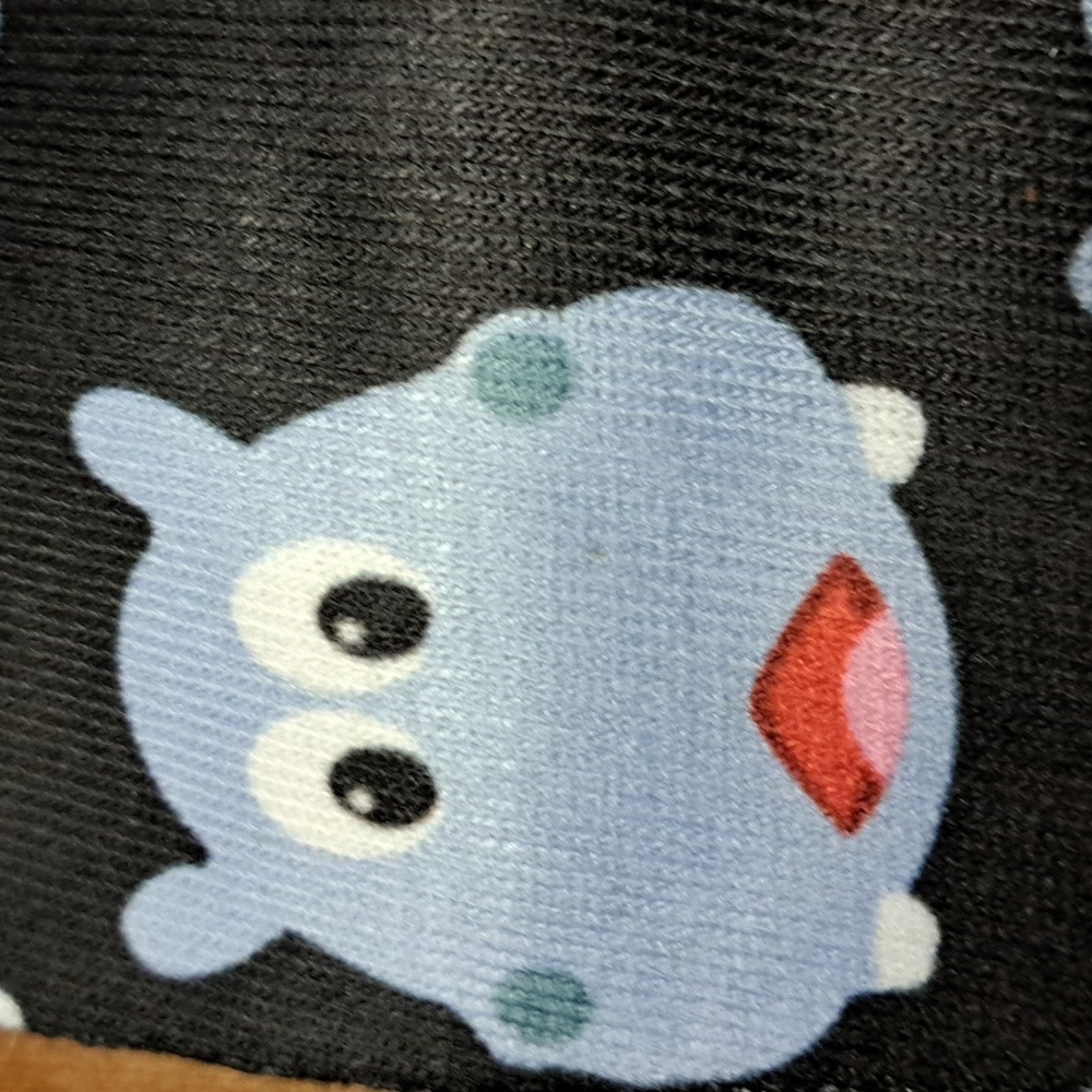 Hippo socks/ BUNDLE ONLY 2or more items - Picture 3 of 4